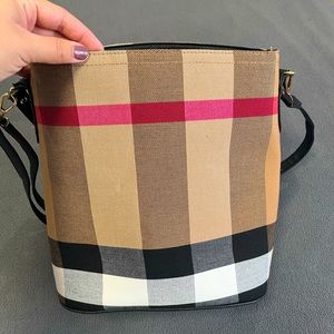 Inspired Bucket Bag! 👜 ❤️ 💕